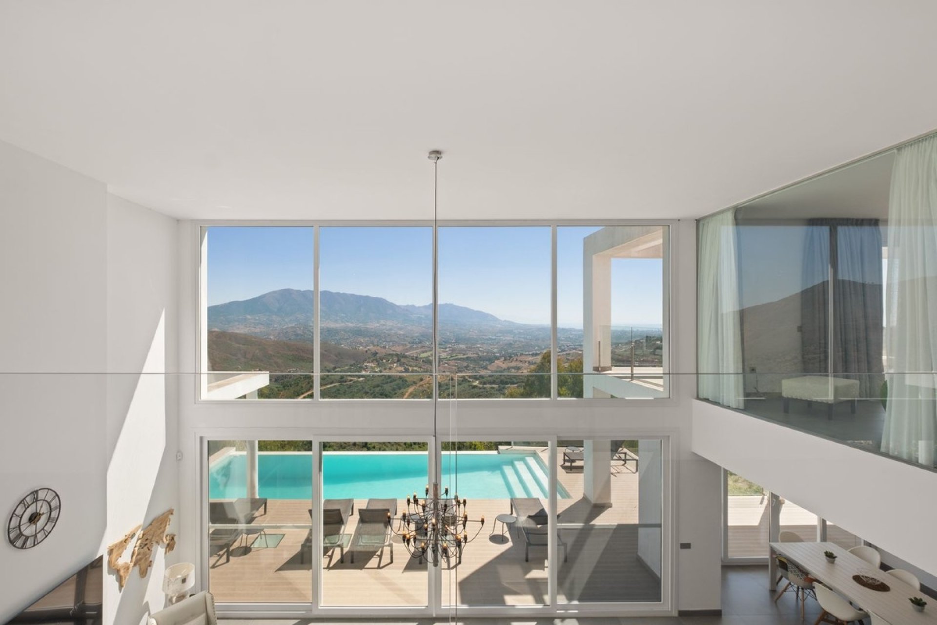 Resale - Villa - Marbella - La Mairena