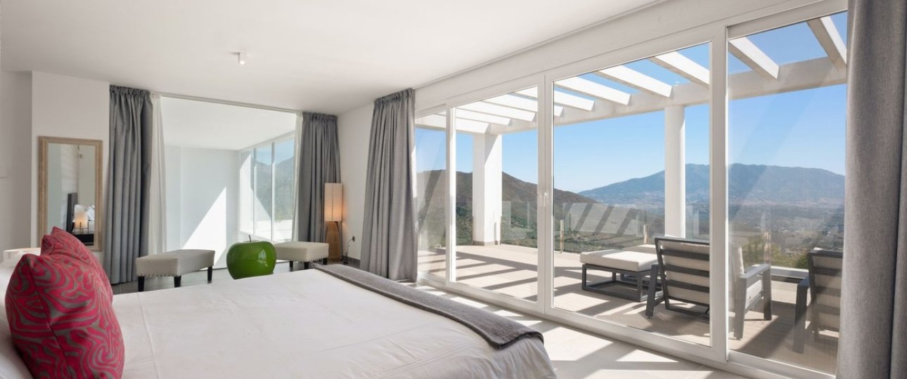 Resale - Villa - Marbella - La Mairena