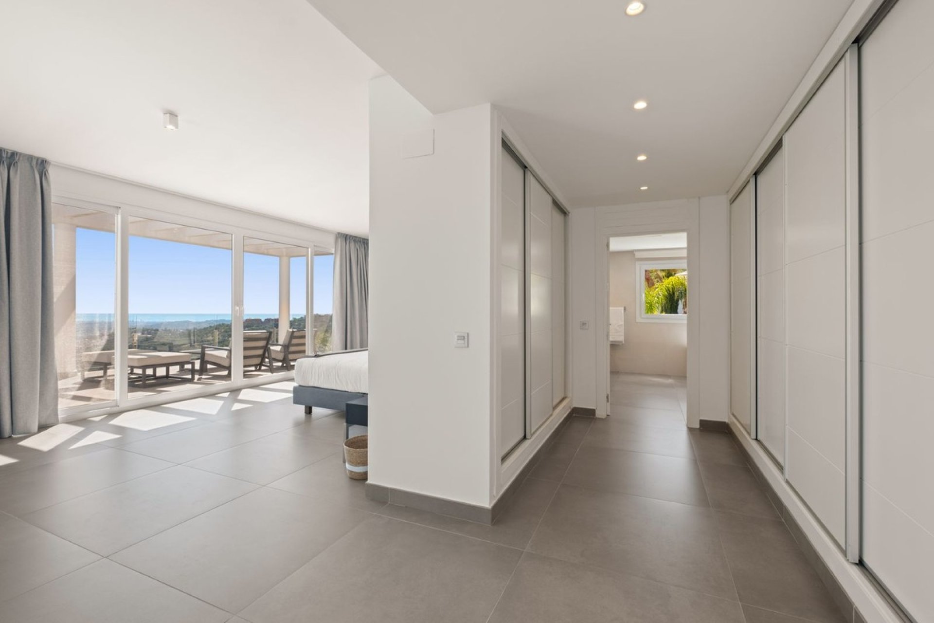 Resale - Villa - Marbella - La Mairena