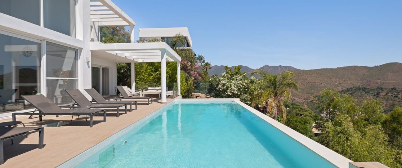 Resale - Villa - Marbella - La Mairena