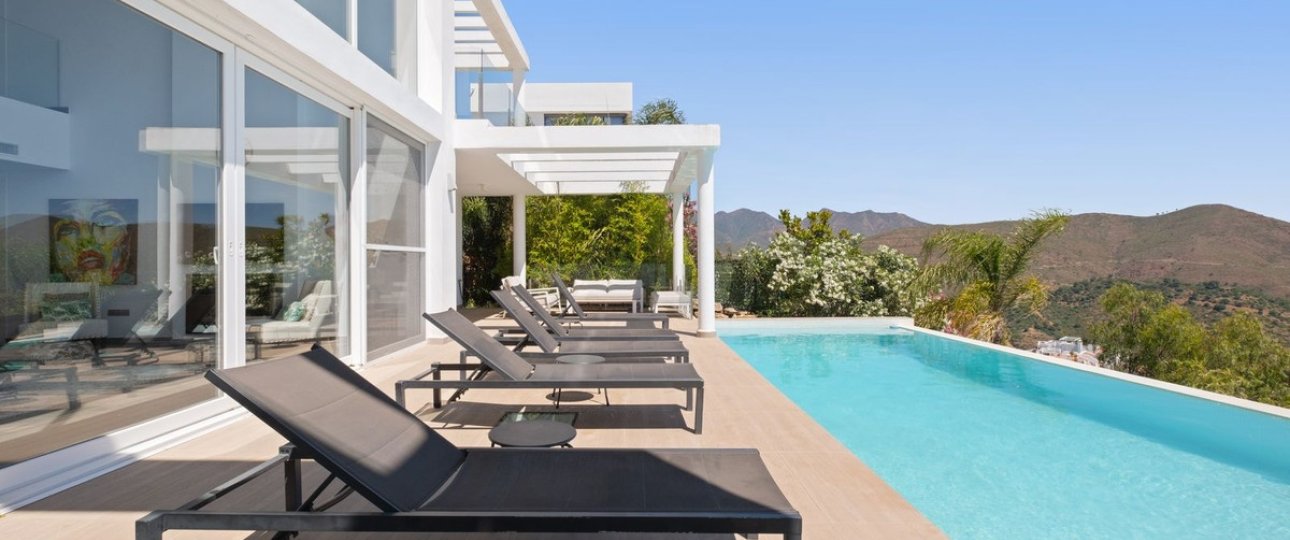 Resale - Villa - Marbella - La Mairena