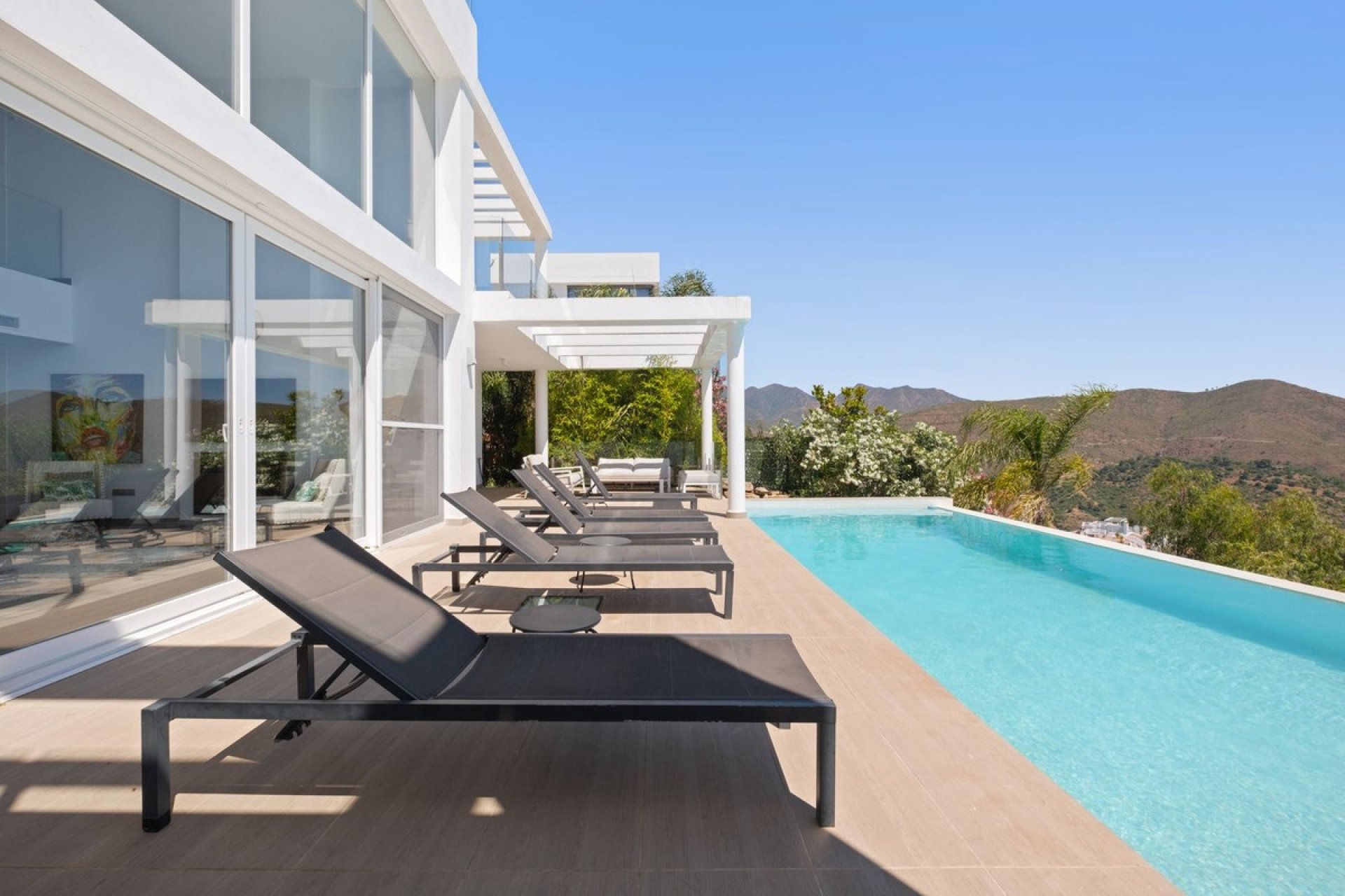 Resale - Villa - Marbella - La Mairena