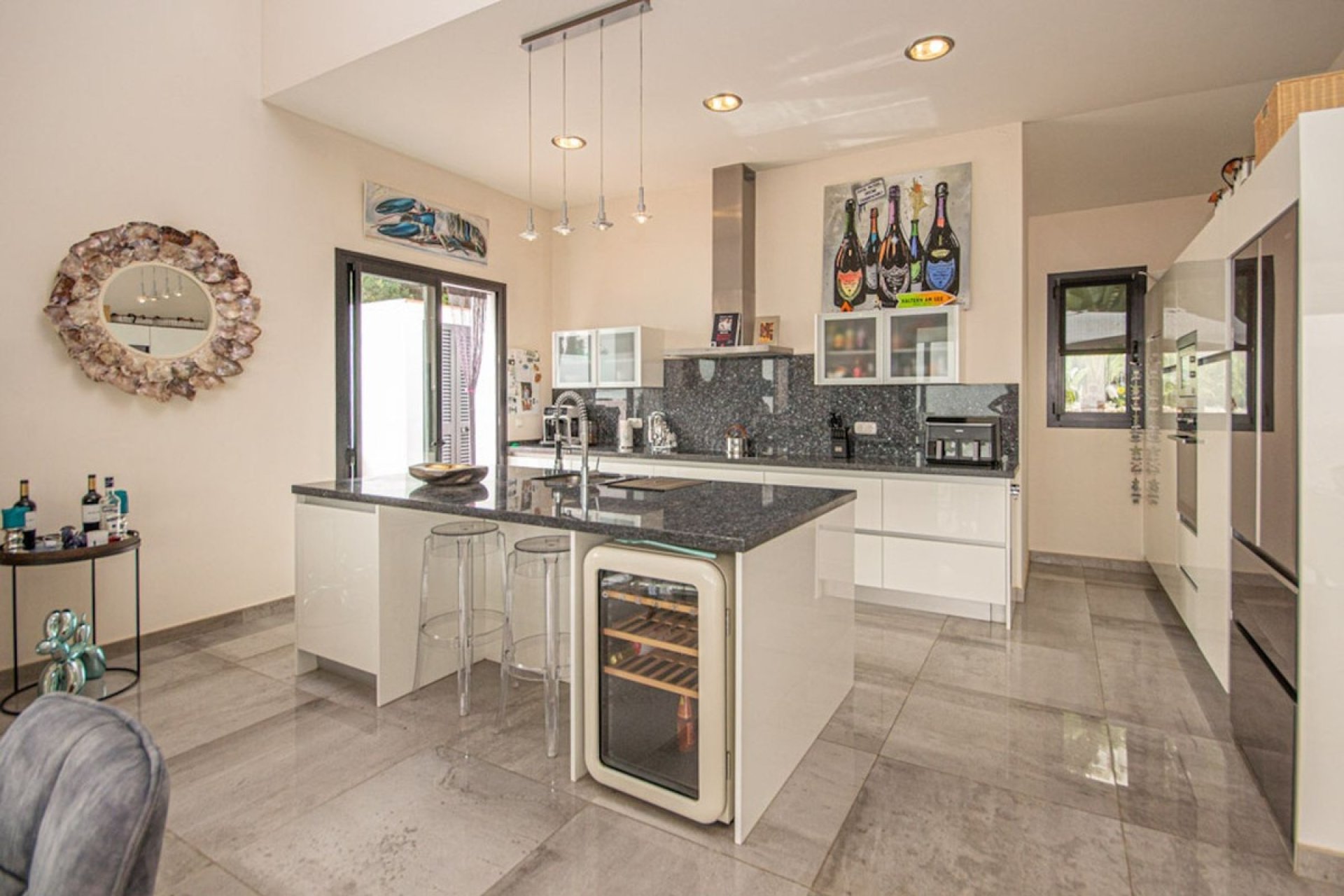 Resale - Villa - Marbella - La Mairena