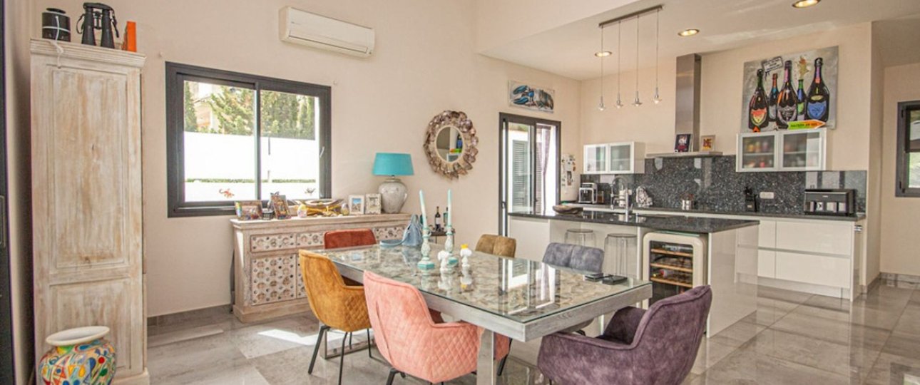 Resale - Villa - Marbella - La Mairena