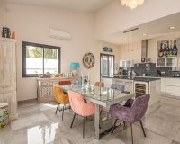 Resale - Villa - Marbella - La Mairena