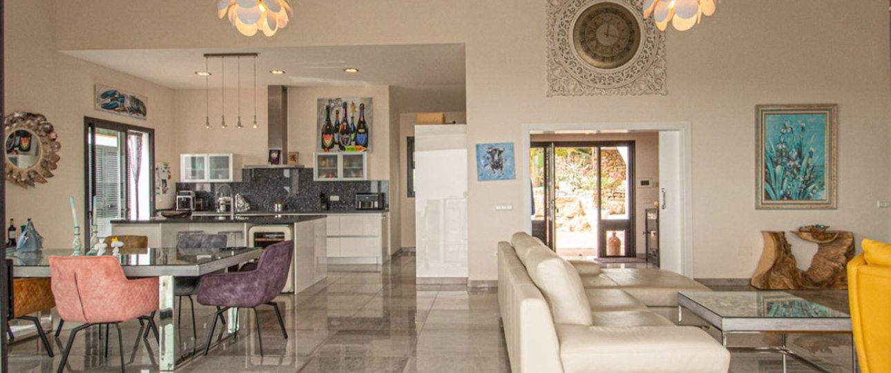 Resale - Villa - Marbella - La Mairena