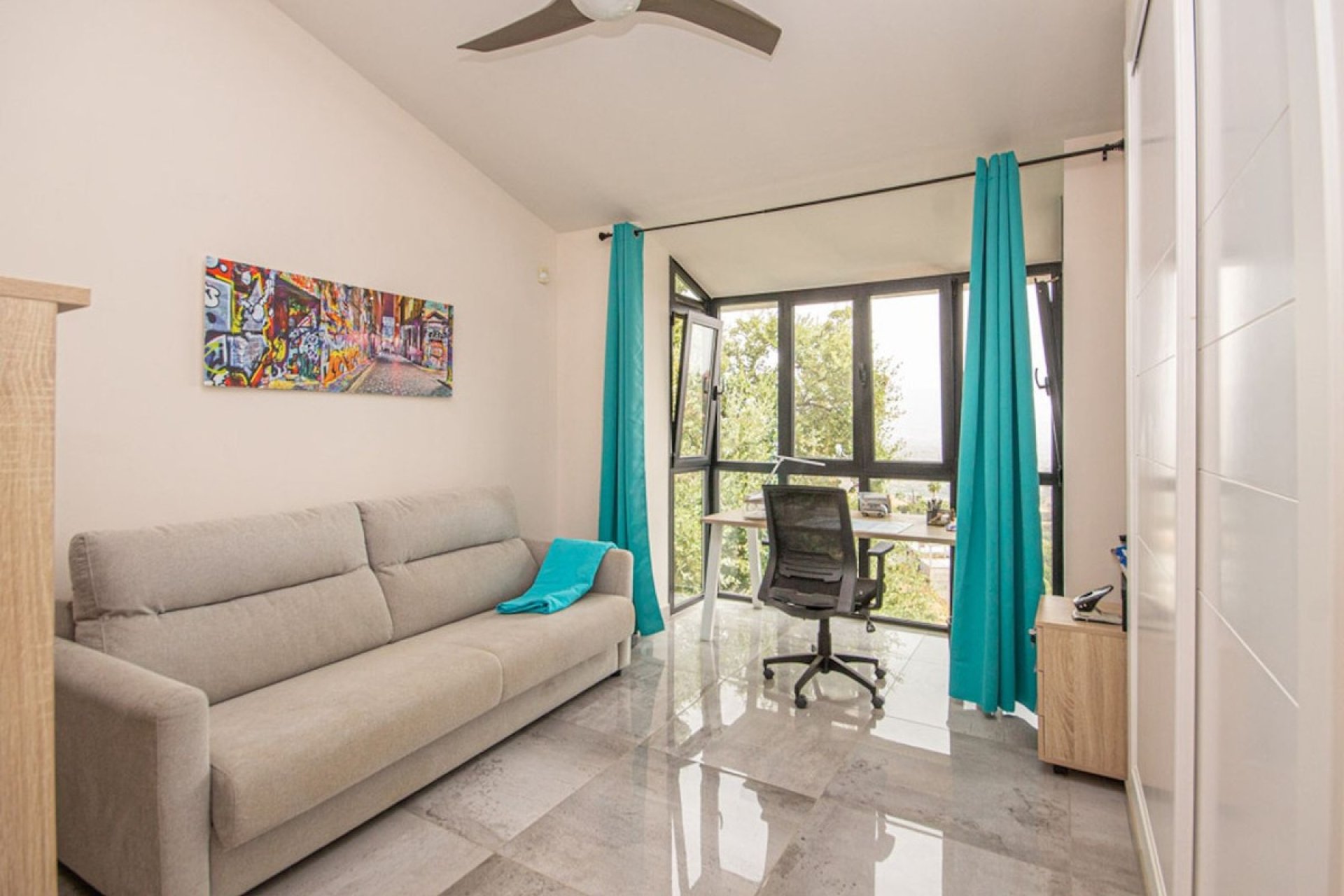 Resale - Villa - Marbella - La Mairena