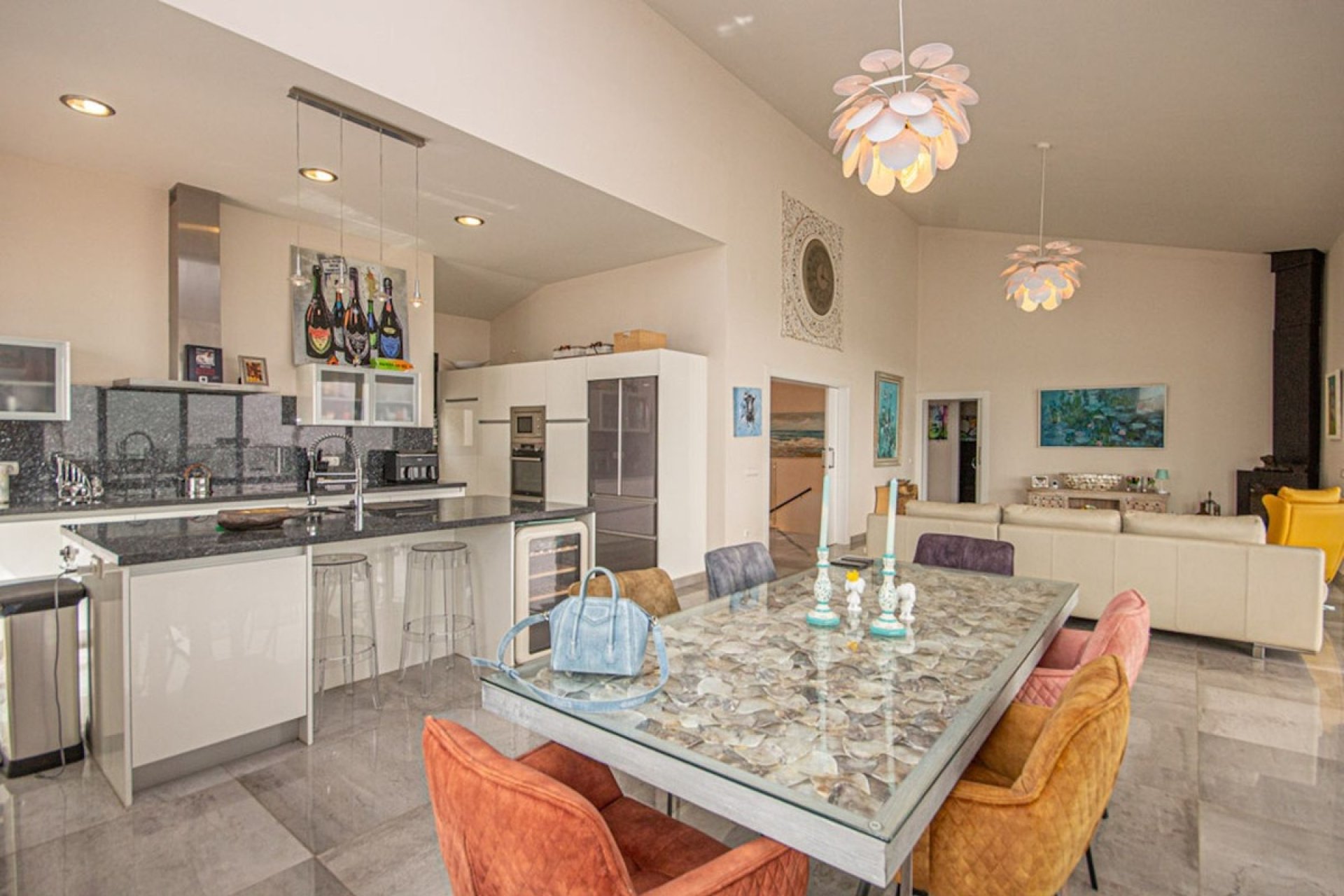 Resale - Villa - Marbella - La Mairena