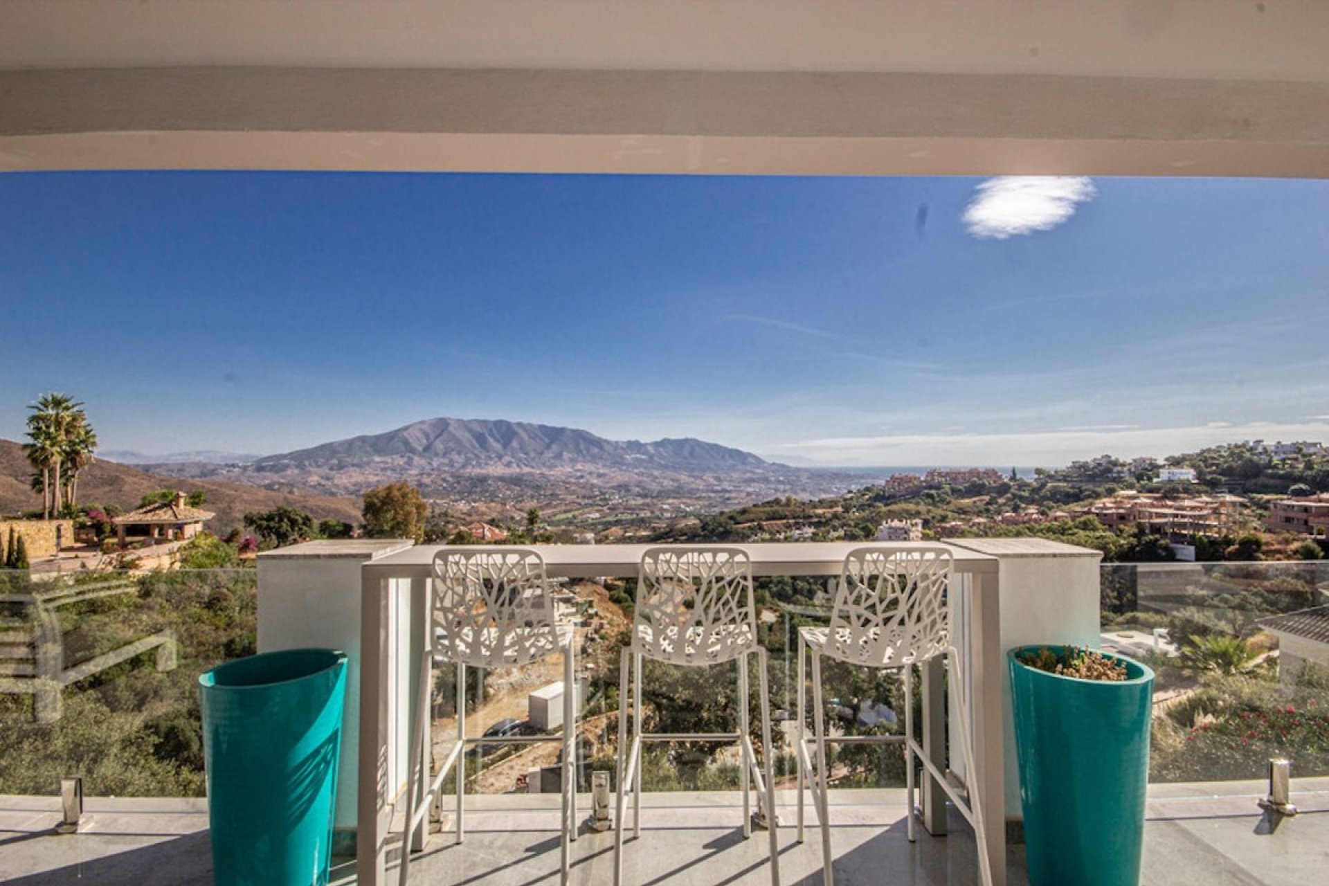 Resale - Villa - Marbella - La Mairena