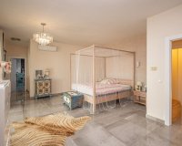 Resale - Villa - Marbella - La Mairena
