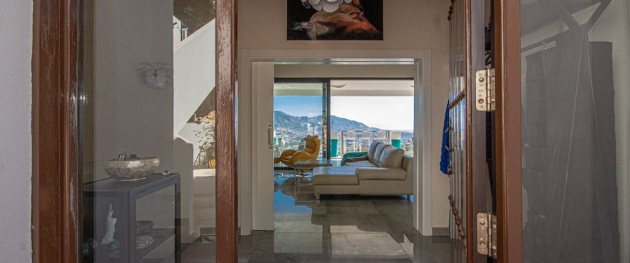 Resale - Villa - Marbella - La Mairena