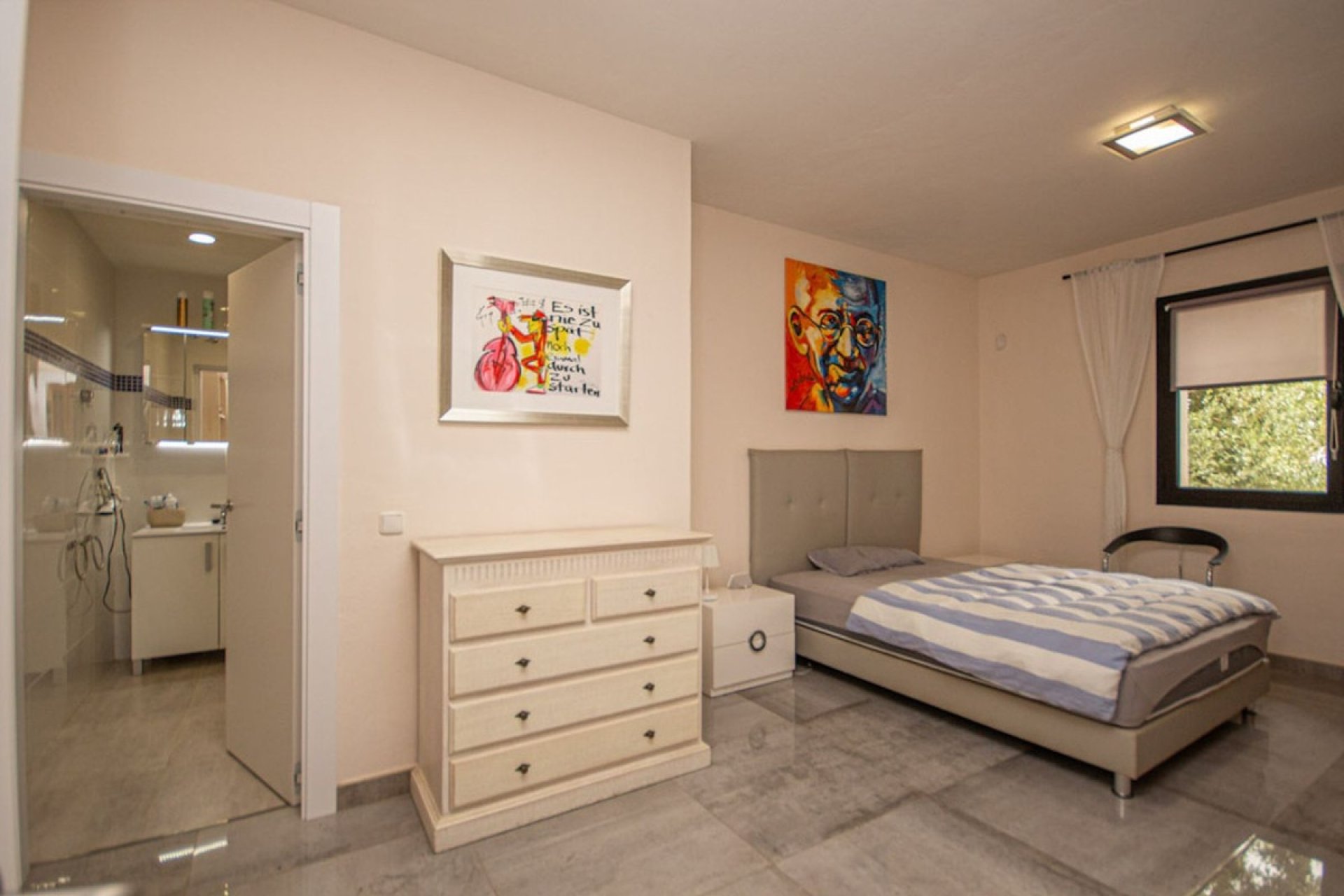 Resale - Villa - Marbella - La Mairena