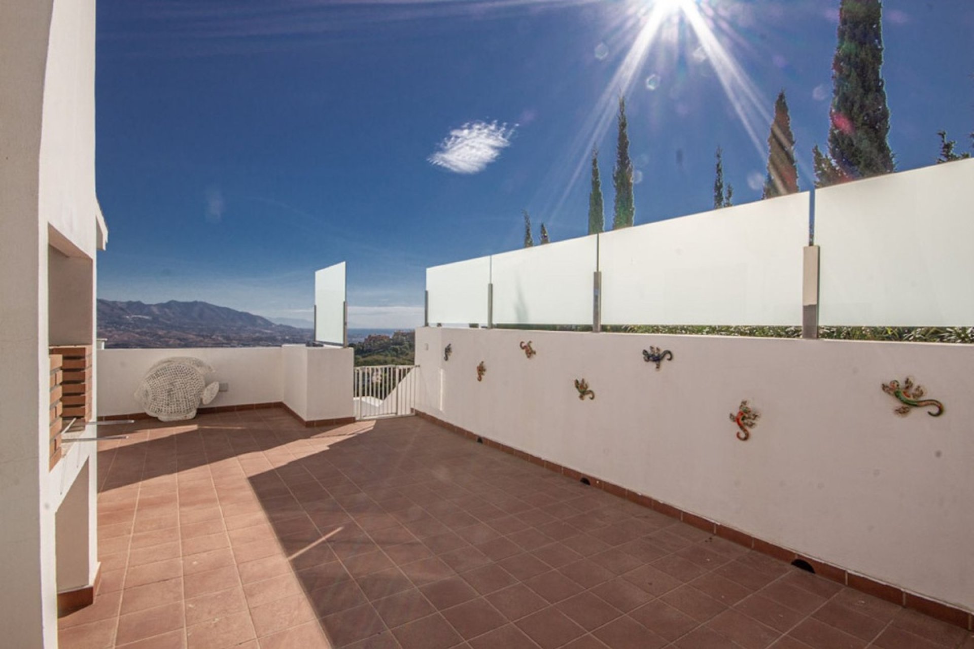 Resale - Villa - Marbella - La Mairena