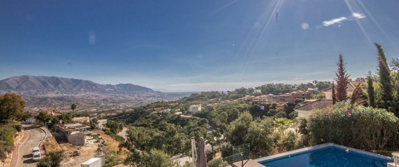 Resale - Villa - Marbella - La Mairena