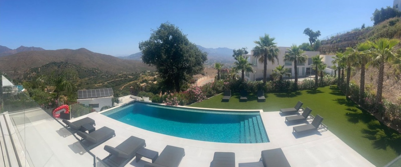 Resale - Villa - Marbella - La Mairena