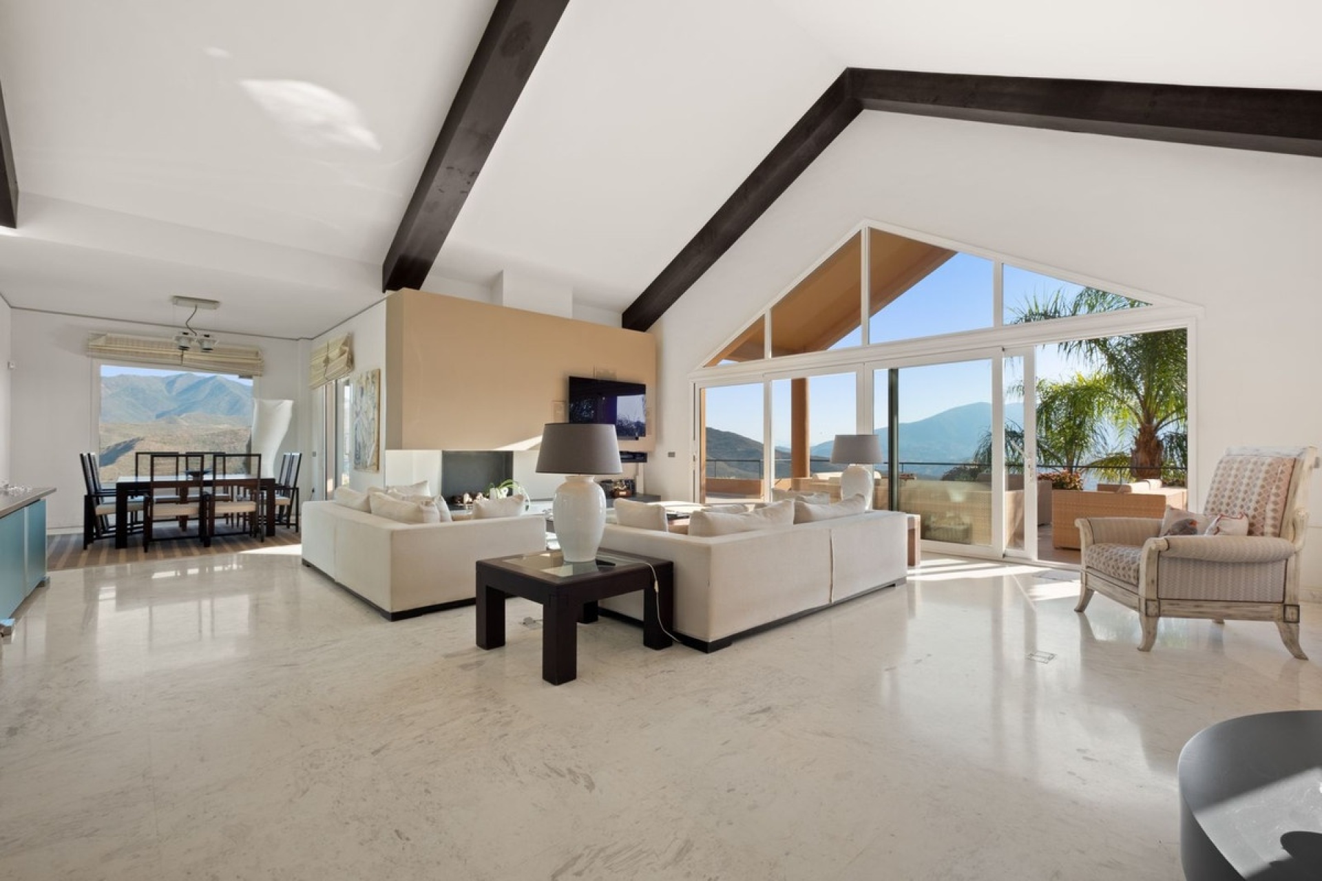 Resale - Villa - Marbella - La Mairena