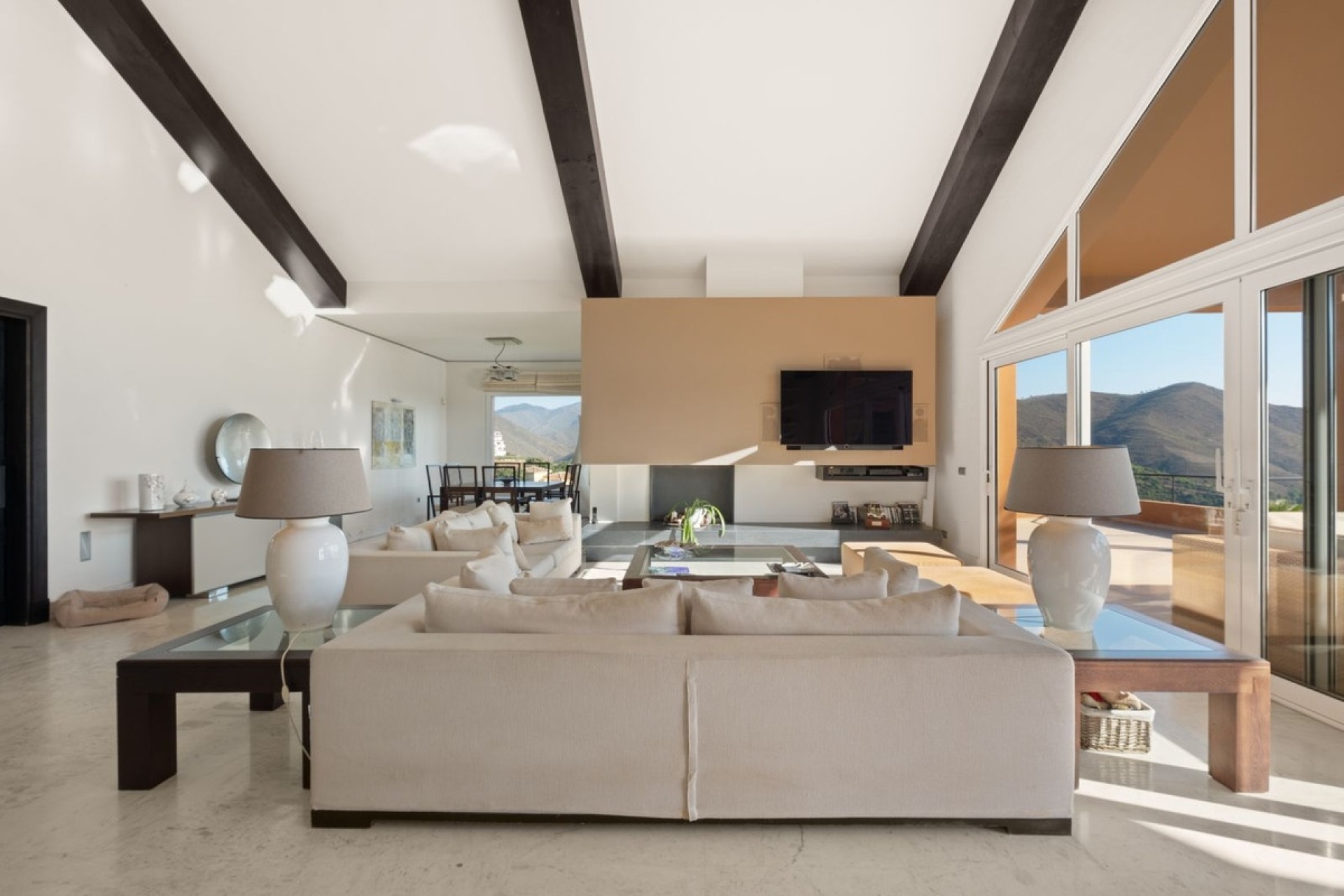 Resale - Villa - Marbella - La Mairena