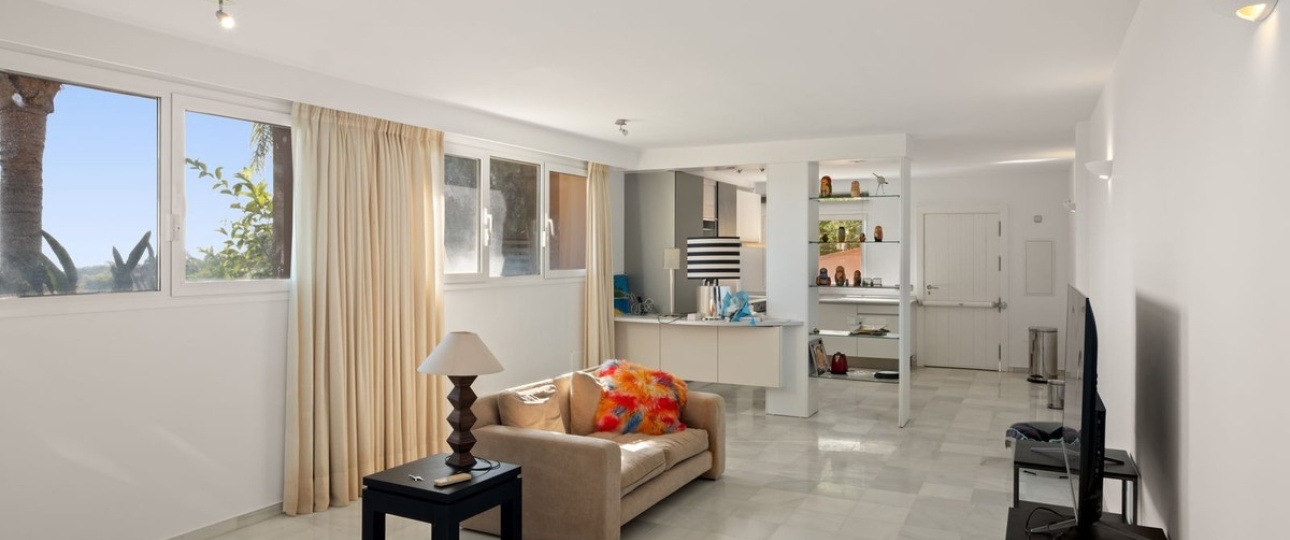 Resale - Villa - Marbella - La Mairena