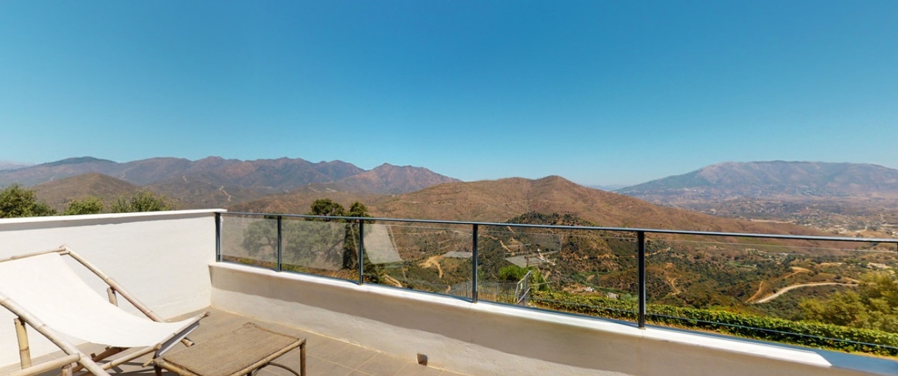 Resale - Villa - Marbella - La Mairena