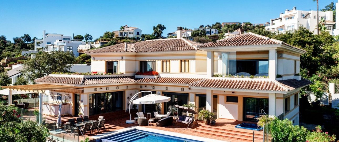 Resale - Villa - Marbella - La Mairena