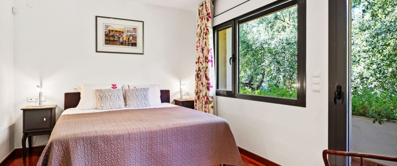 Resale - Villa - Marbella - La Mairena