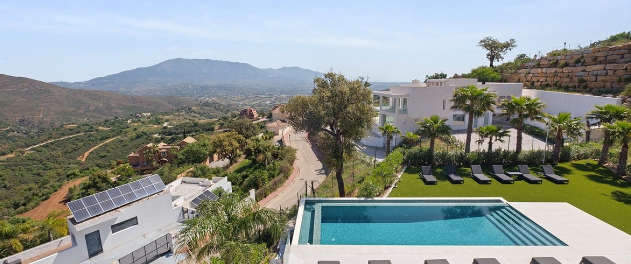 Resale - Villa - Marbella - La Mairena
