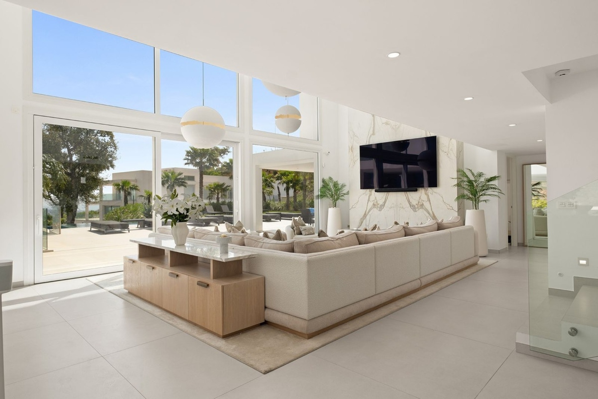 Resale - Villa - Marbella - La Mairena