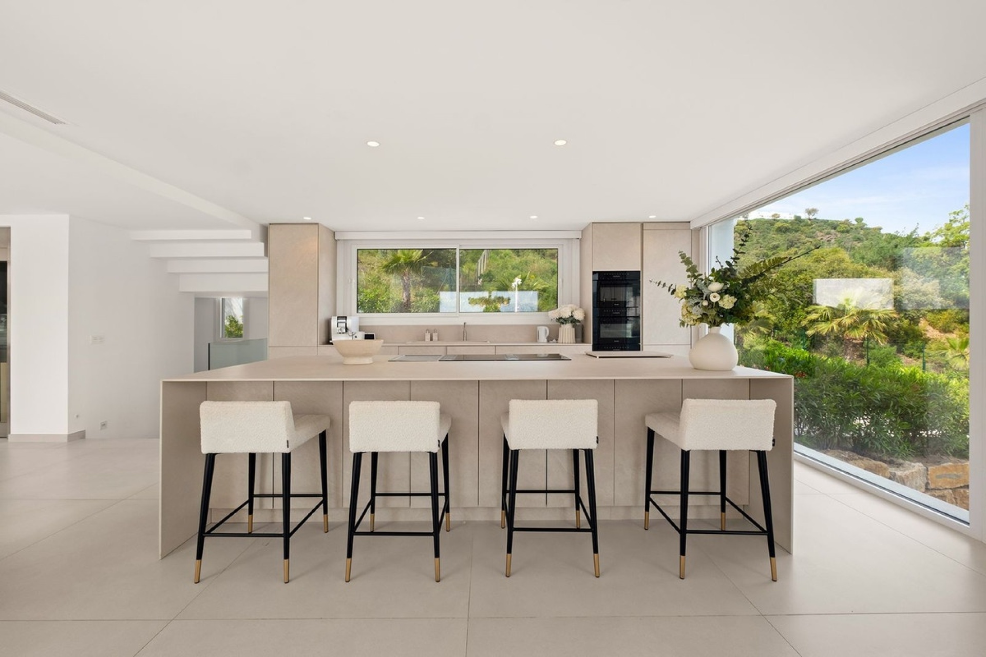Resale - Villa - Marbella - La Mairena