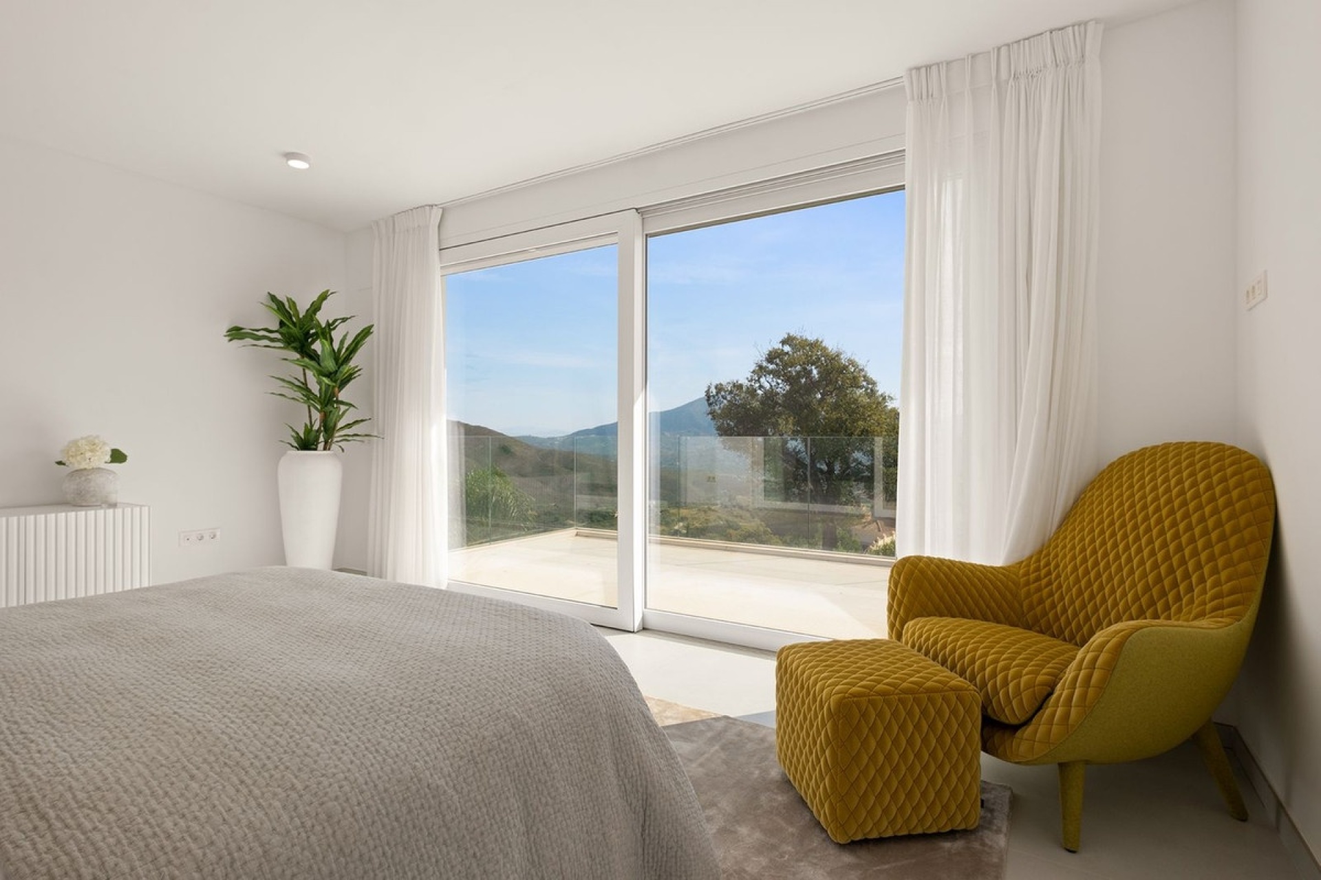 Resale - Villa - Marbella - La Mairena
