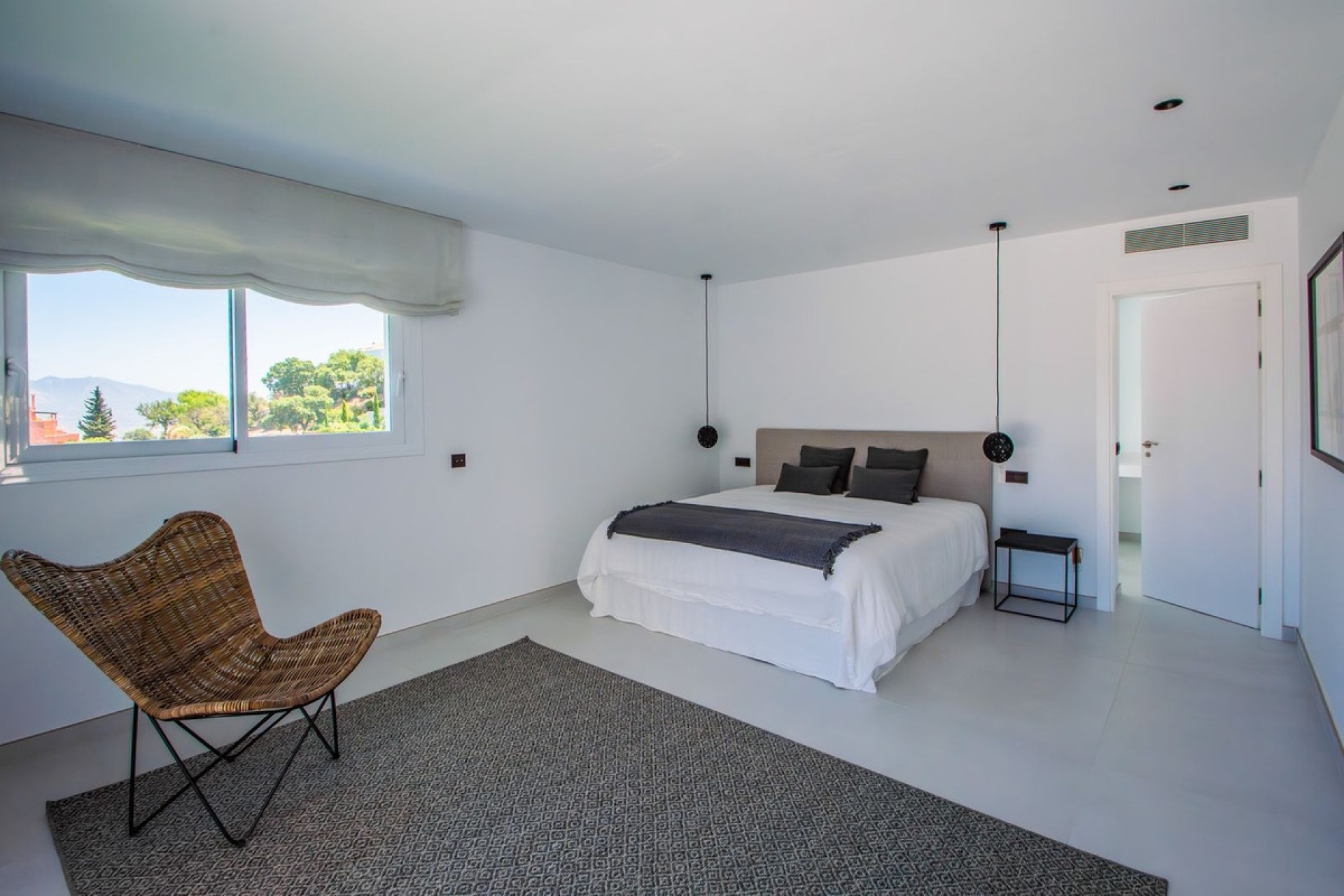 Resale - Villa - Marbella - La Mairena