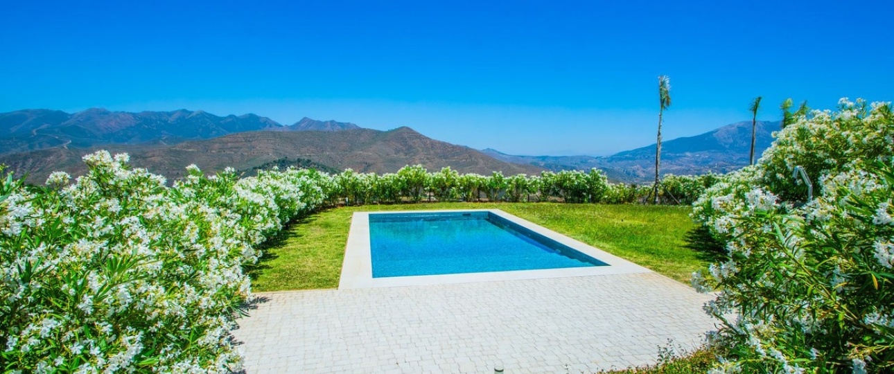Resale - Villa - Marbella - La Mairena