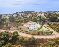 Resale - Villa - Marbella - La Mairena