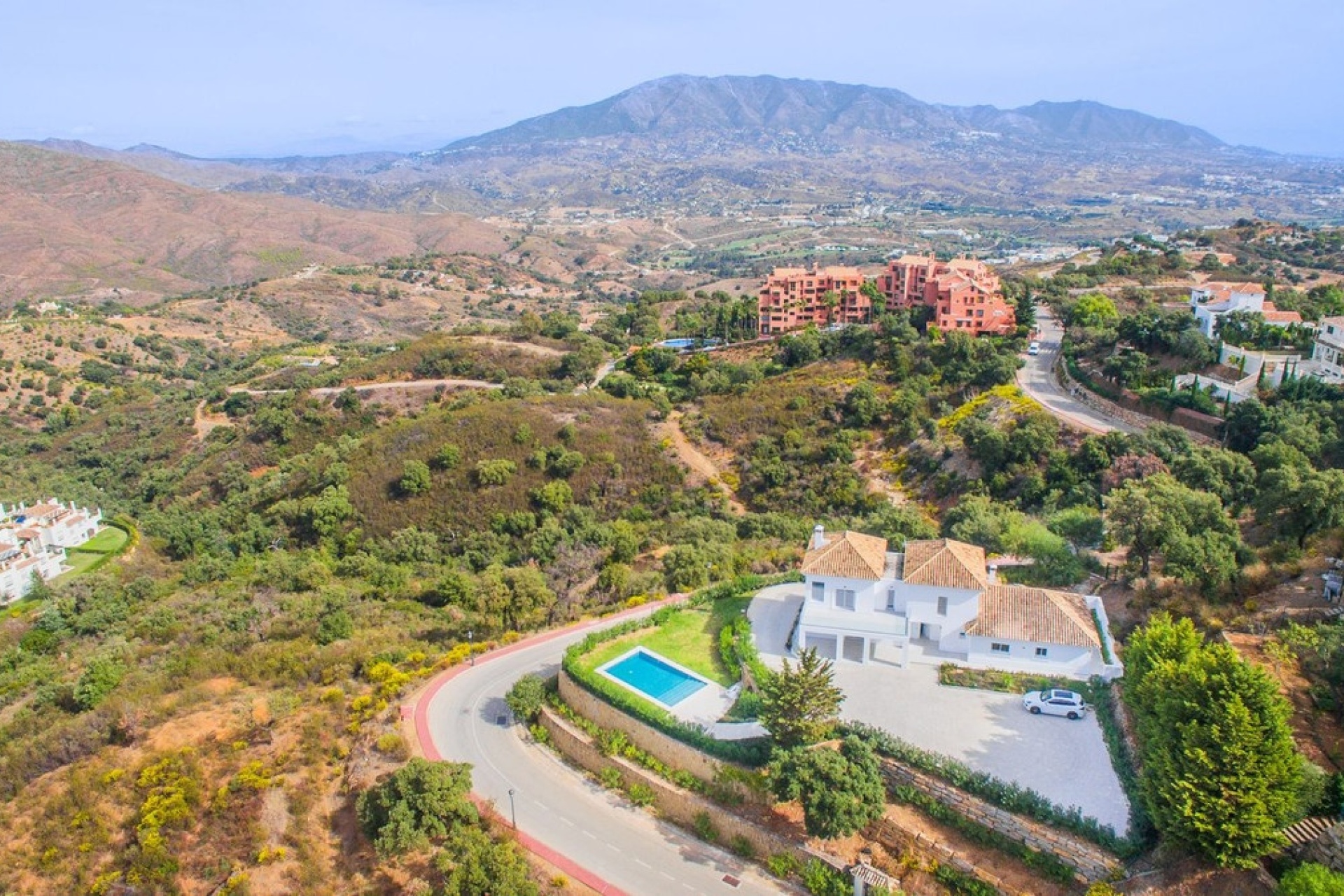 Resale - Villa - Marbella - La Mairena