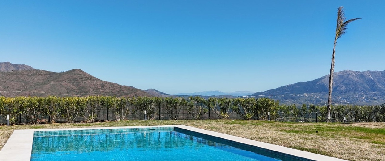 Resale - Villa - Marbella - La Mairena