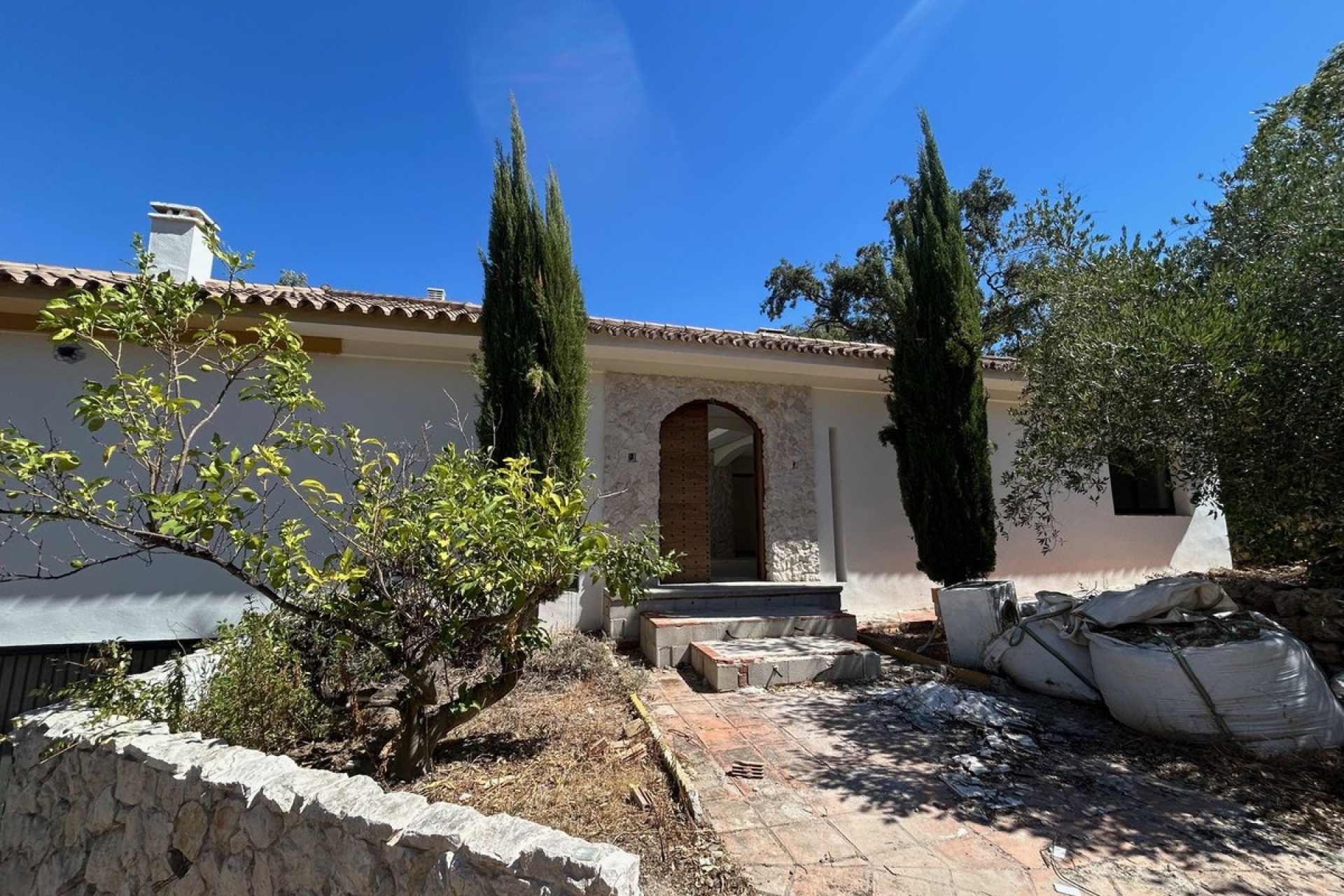 Resale - Villa - Marbella - La Mairena