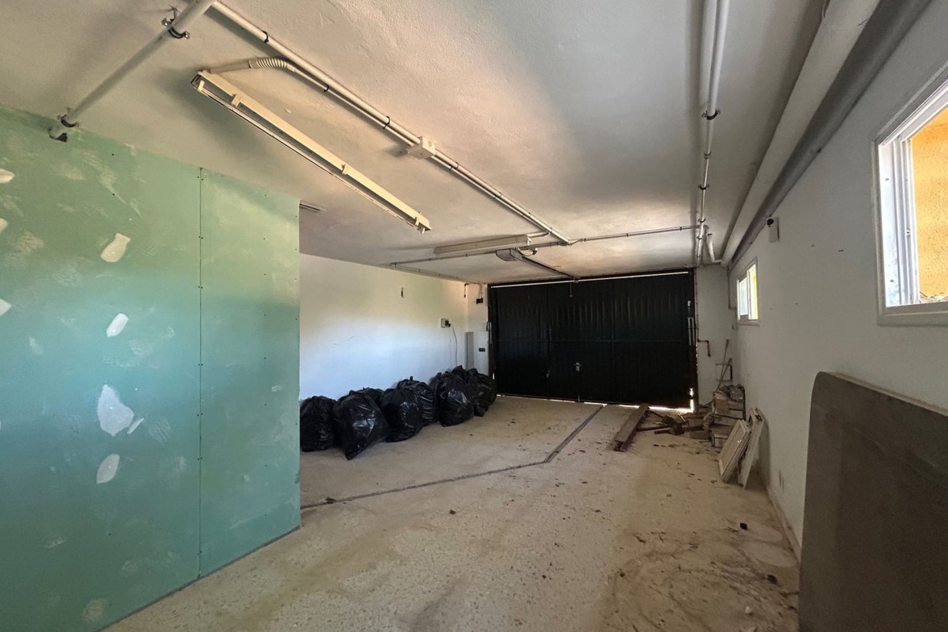 Resale - Villa - Marbella - La Mairena