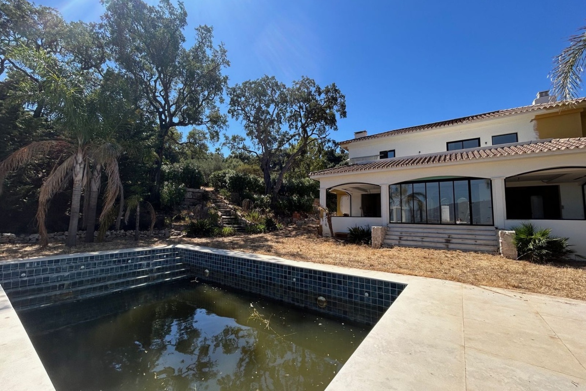 Resale - Villa - Marbella - La Mairena