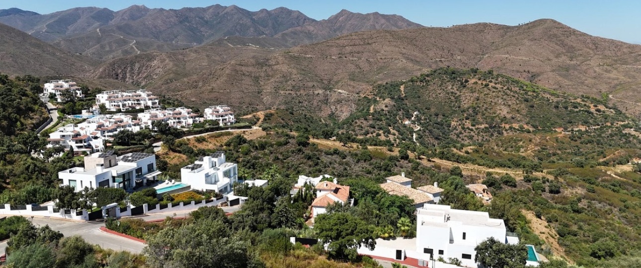 Resale - Villa - Marbella - La Mairena