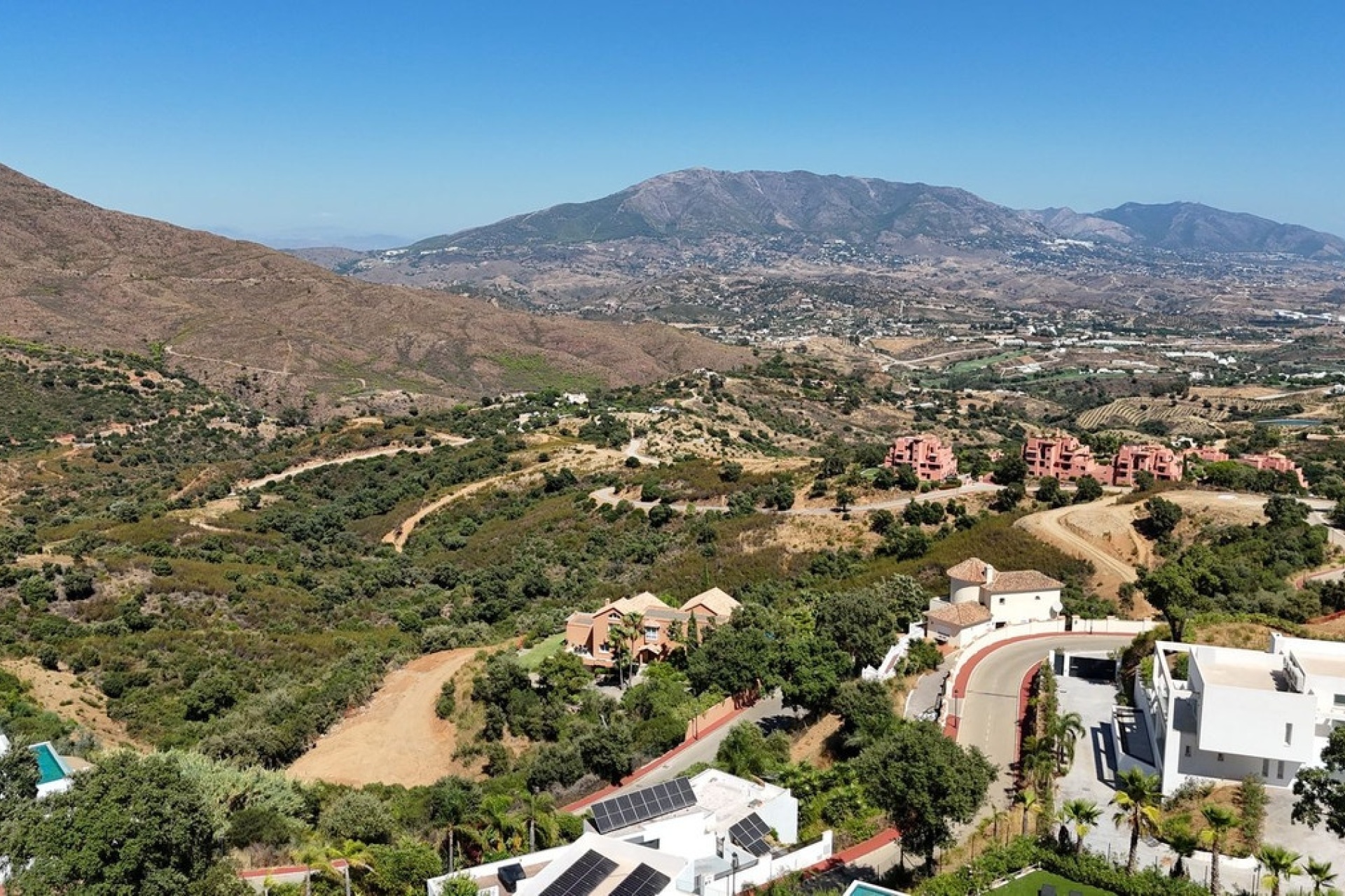 Resale - Villa - Marbella - La Mairena
