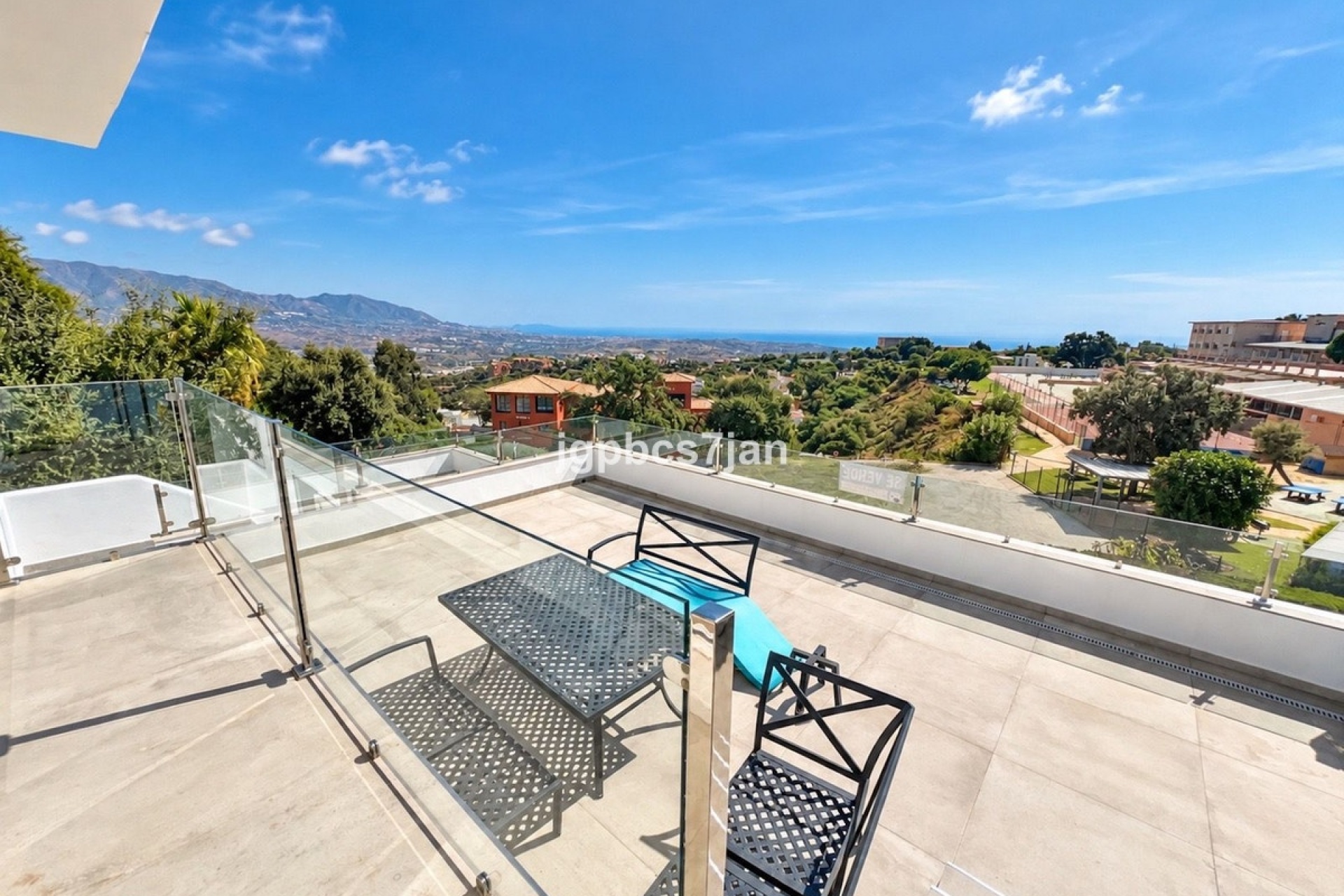 Resale - Villa - Marbella - La Mairena