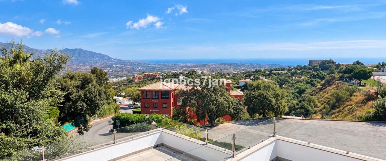 Resale - Villa - Marbella - La Mairena
