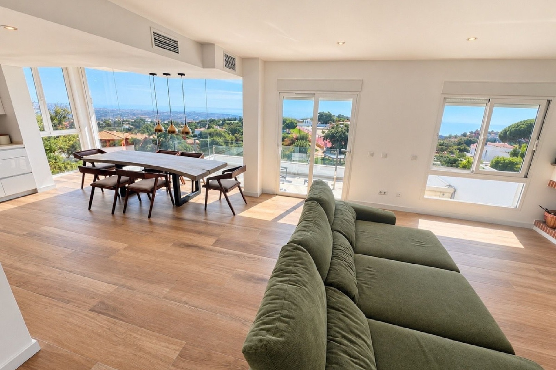 Resale - Villa - Marbella - La Mairena
