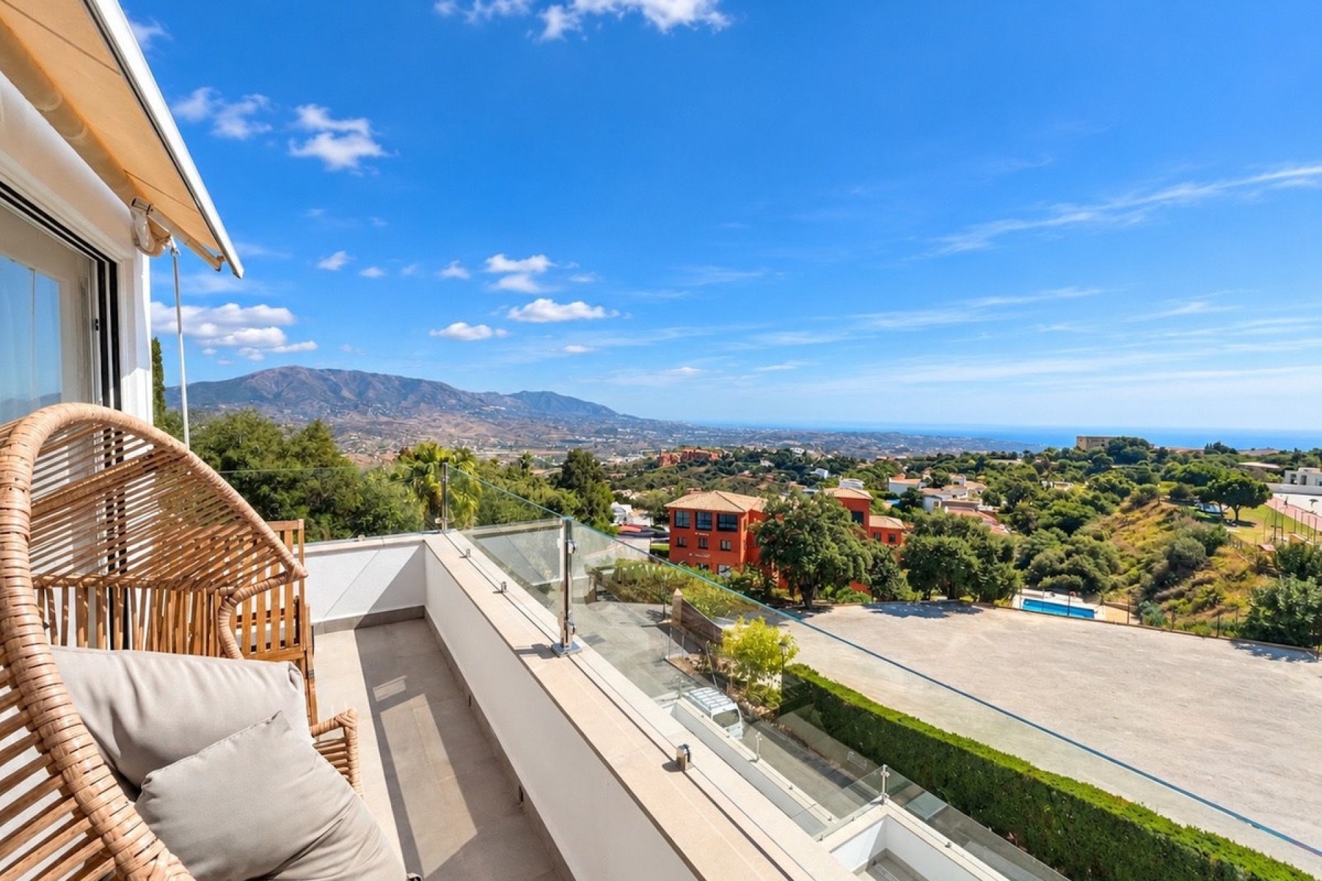 Resale - Villa - Marbella - La Mairena