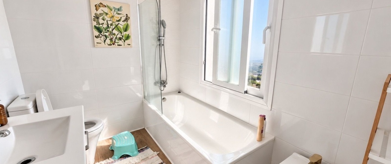 Resale - Villa - Marbella - La Mairena