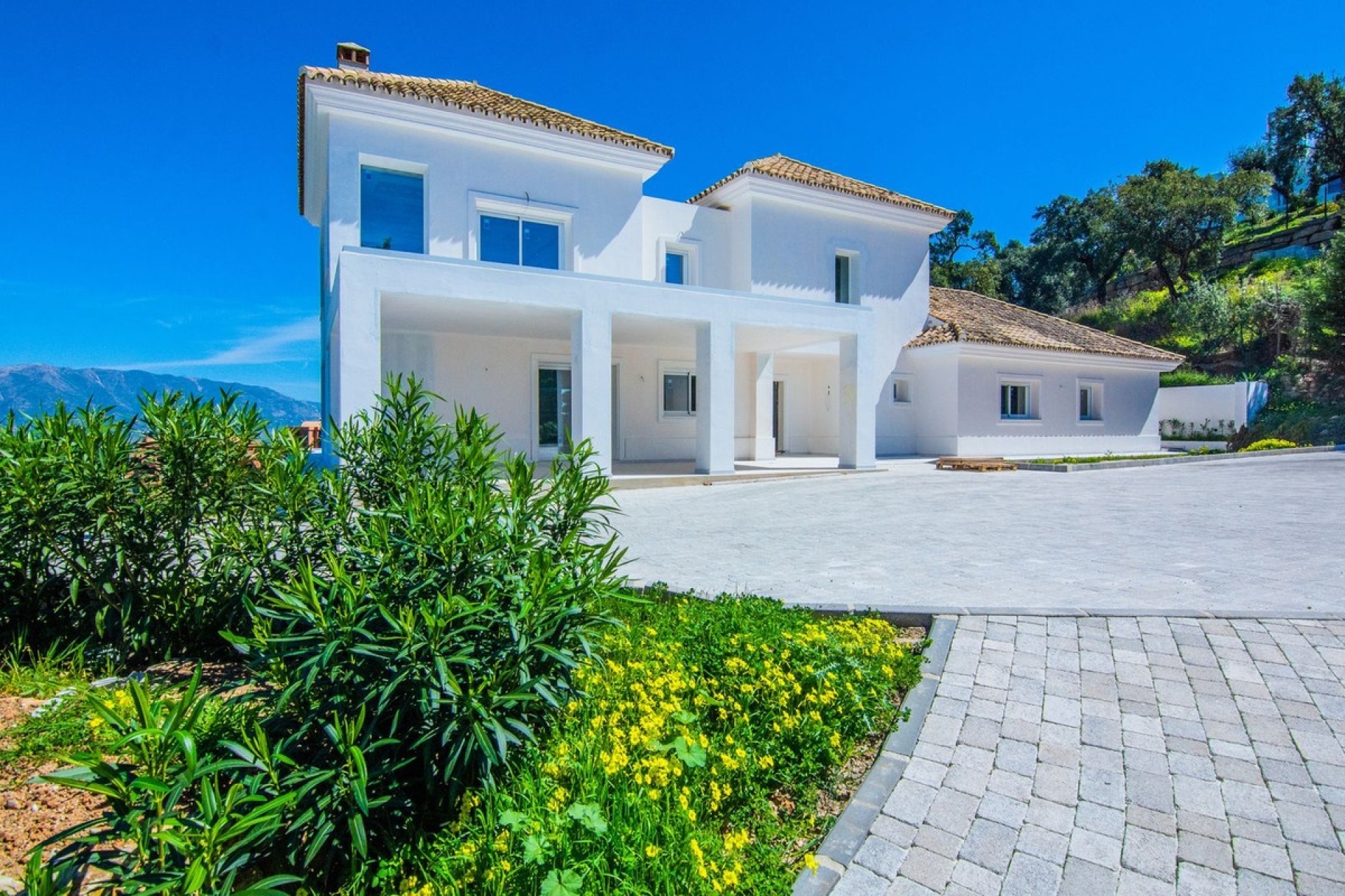 Resale - Villa - Marbella - La Mairena