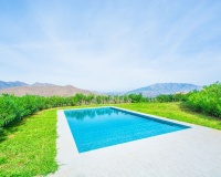 Resale - Villa - Marbella - La Mairena