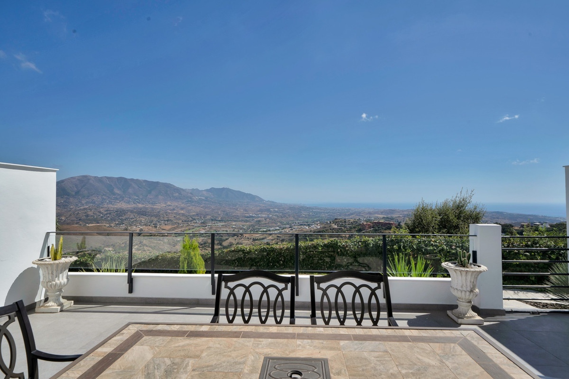 Resale - Villa - Marbella - La Mairena