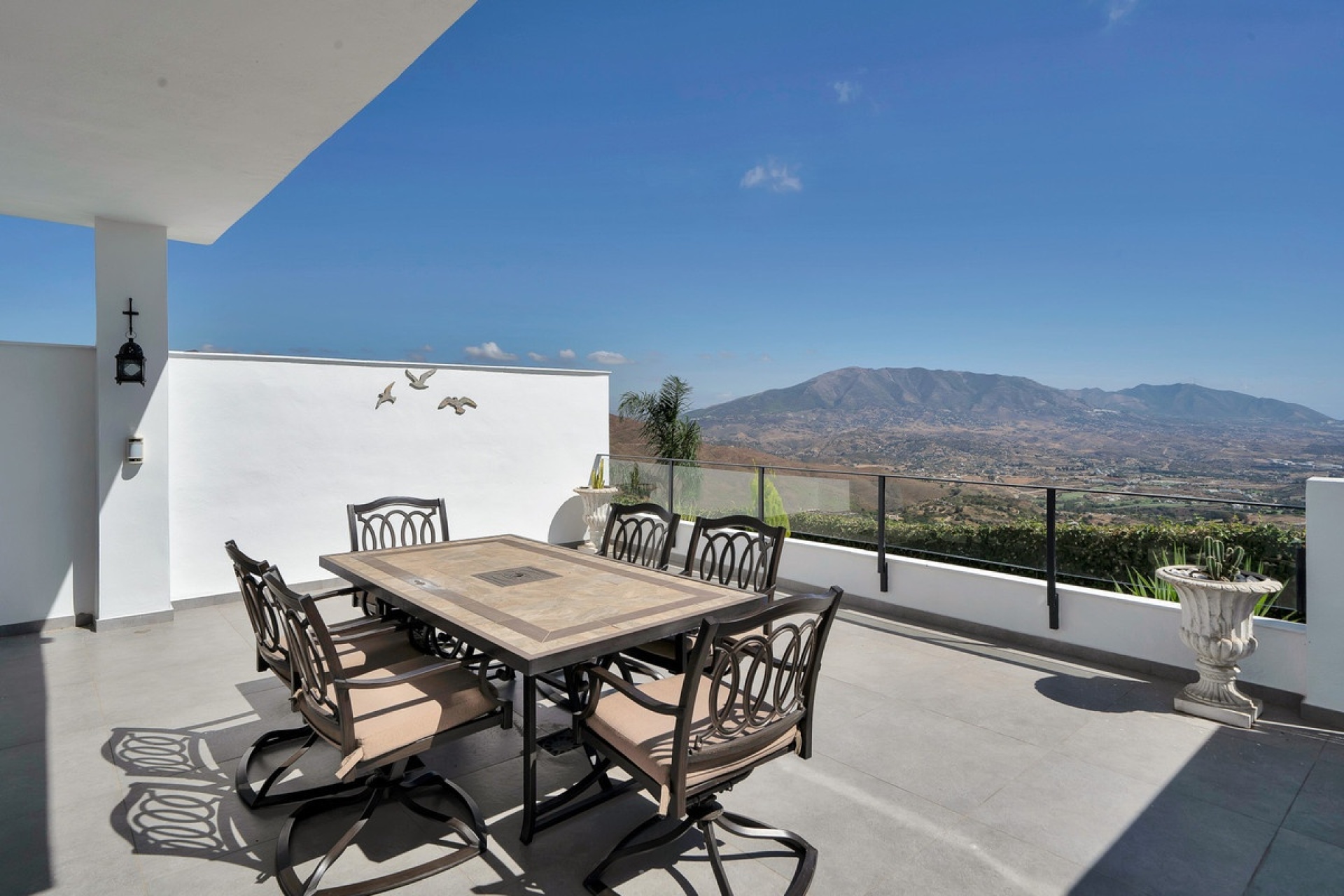 Resale - Villa - Marbella - La Mairena