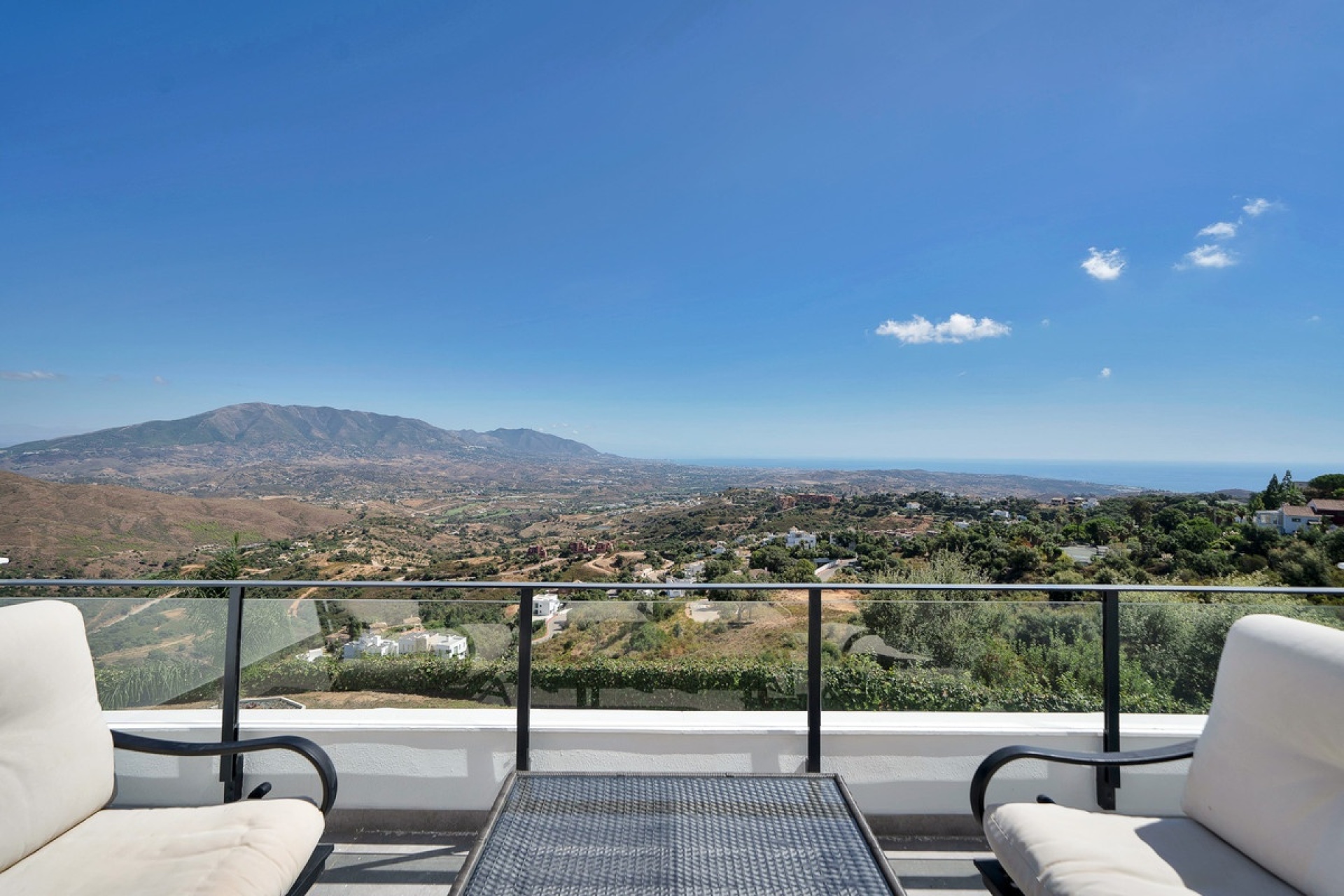 Resale - Villa - Marbella - La Mairena