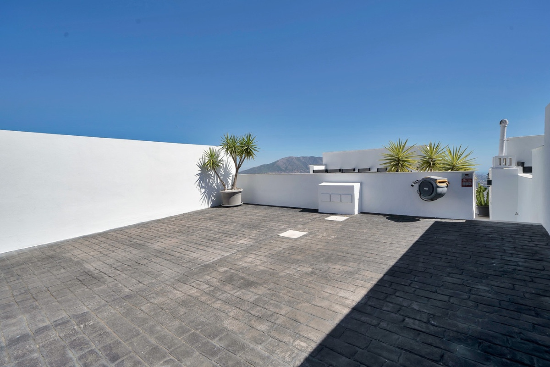 Resale - Villa - Marbella - La Mairena